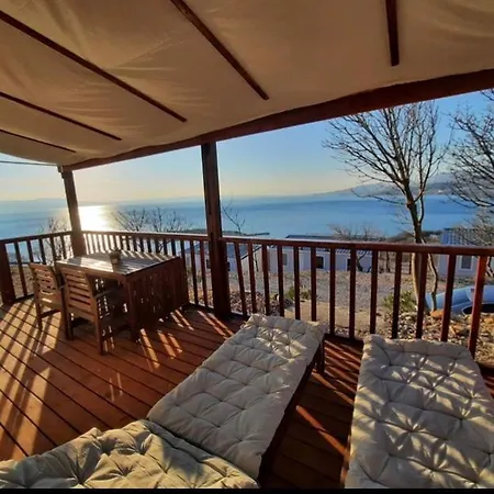 Camping Mobile Fantasea Novi Vinodolski